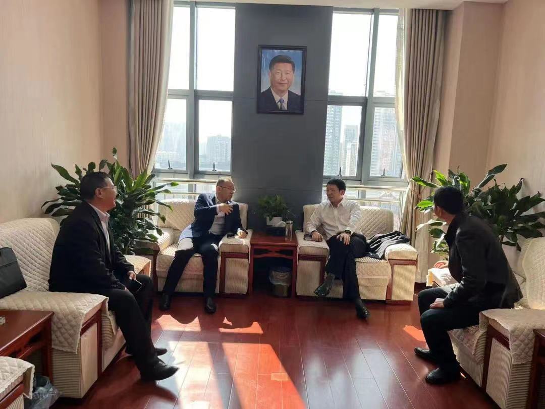 王信斐一行赴會昌縣推進供銷物流園及縣域商業體系的建設工作